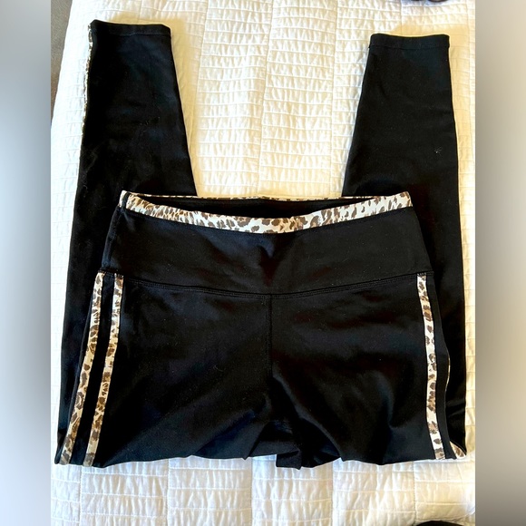 Cute Leggings with Leopard trim - Picture 1 of 2